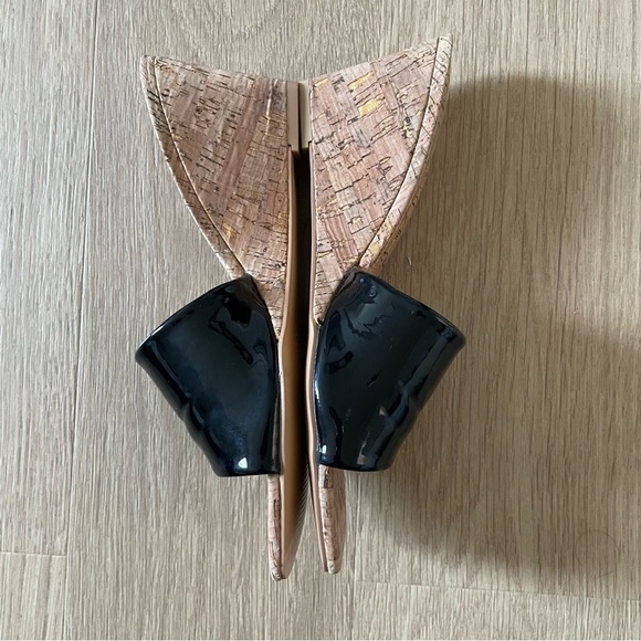 EasyFox woman’s Black patent Slide Sandals size 9 runs smaller wedge spring shoe - Picture 6 of 8